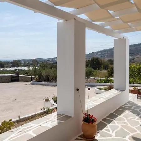 Theodora's Nyaraló *