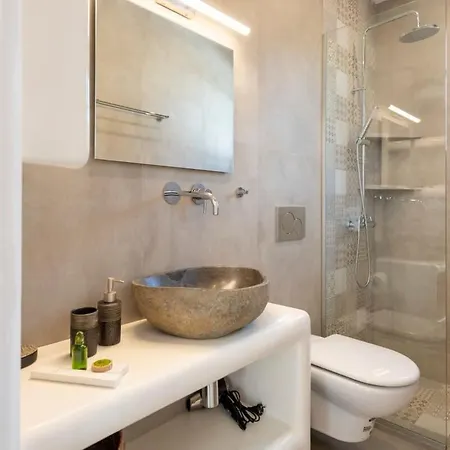 Theodora's * Krotiri